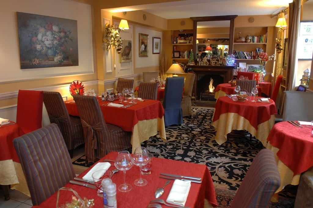 Hostellerie Du Prieure Saint-Prix  Eksteriør billede
