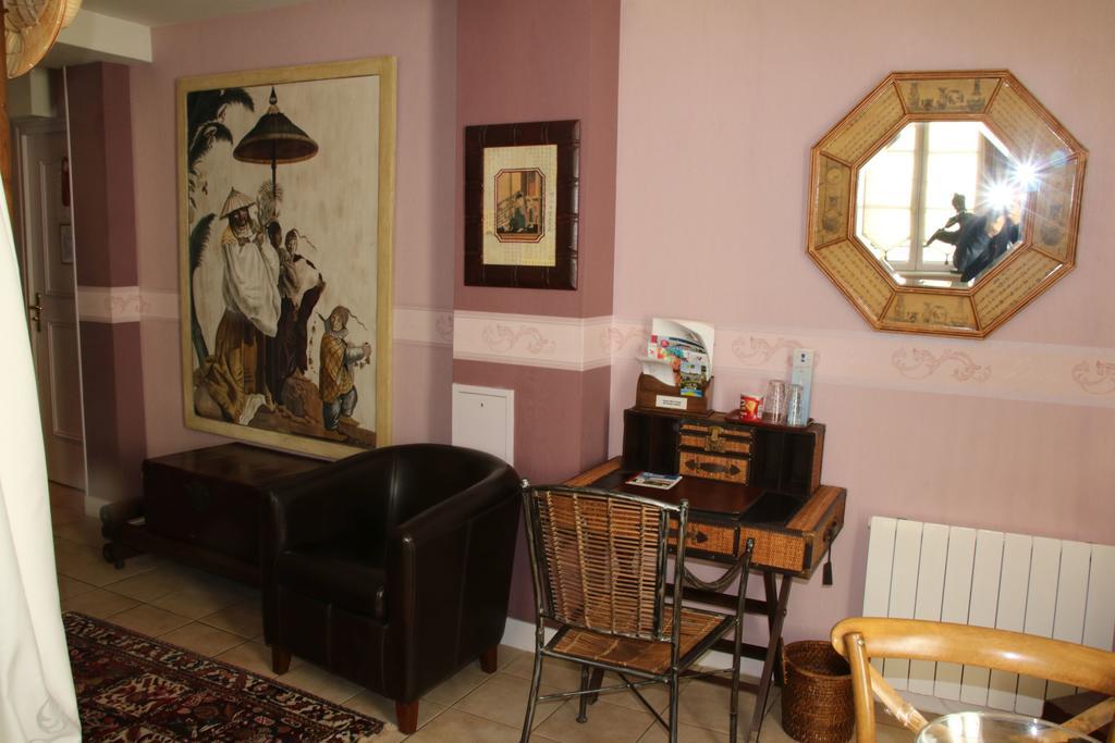 Hostellerie Du Prieure Saint-Prix  Eksteriør billede