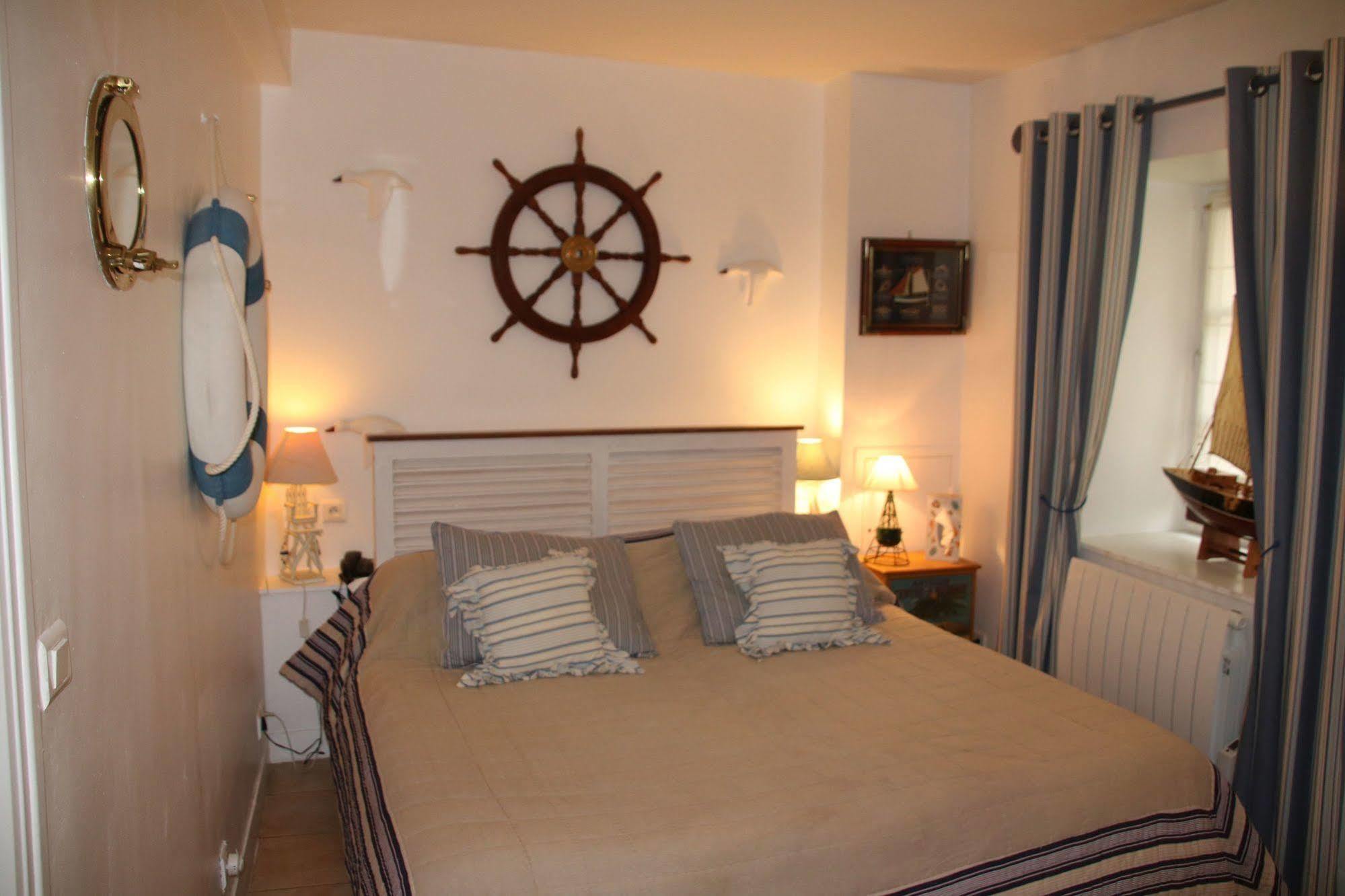 Hostellerie Du Prieure Saint-Prix  Eksteriør billede