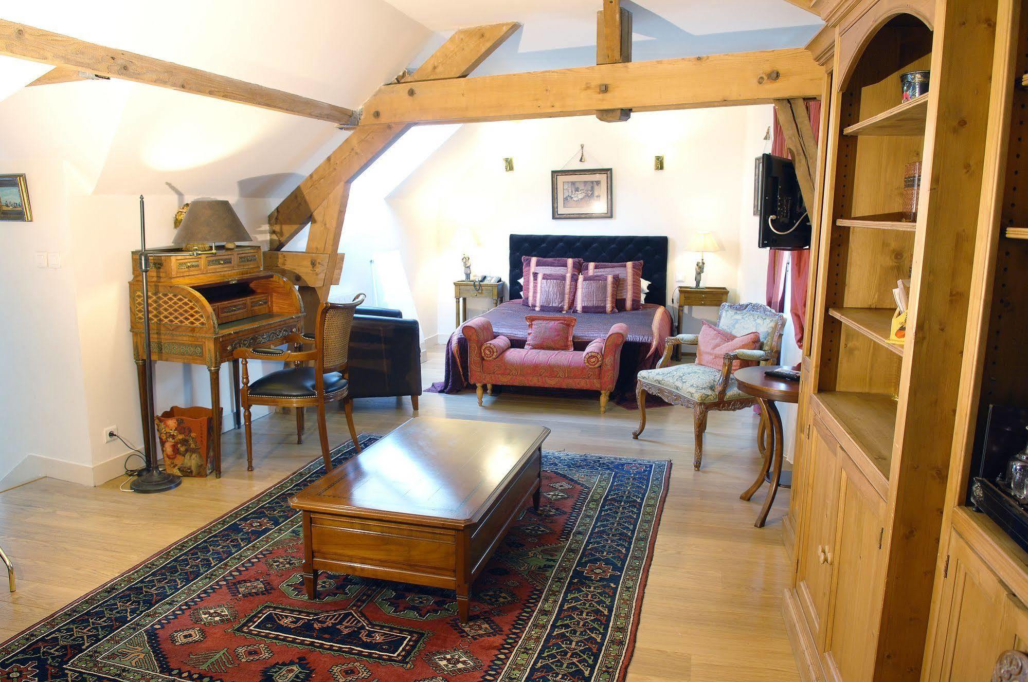Hostellerie Du Prieure Saint-Prix  Eksteriør billede