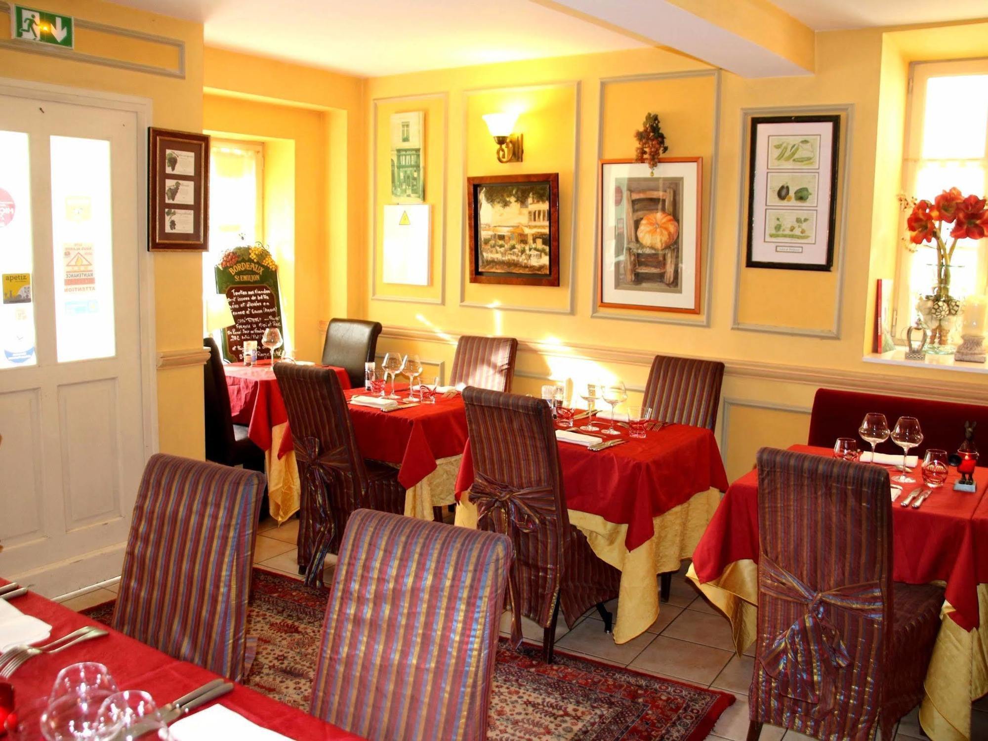 Hostellerie Du Prieure Saint-Prix  Eksteriør billede