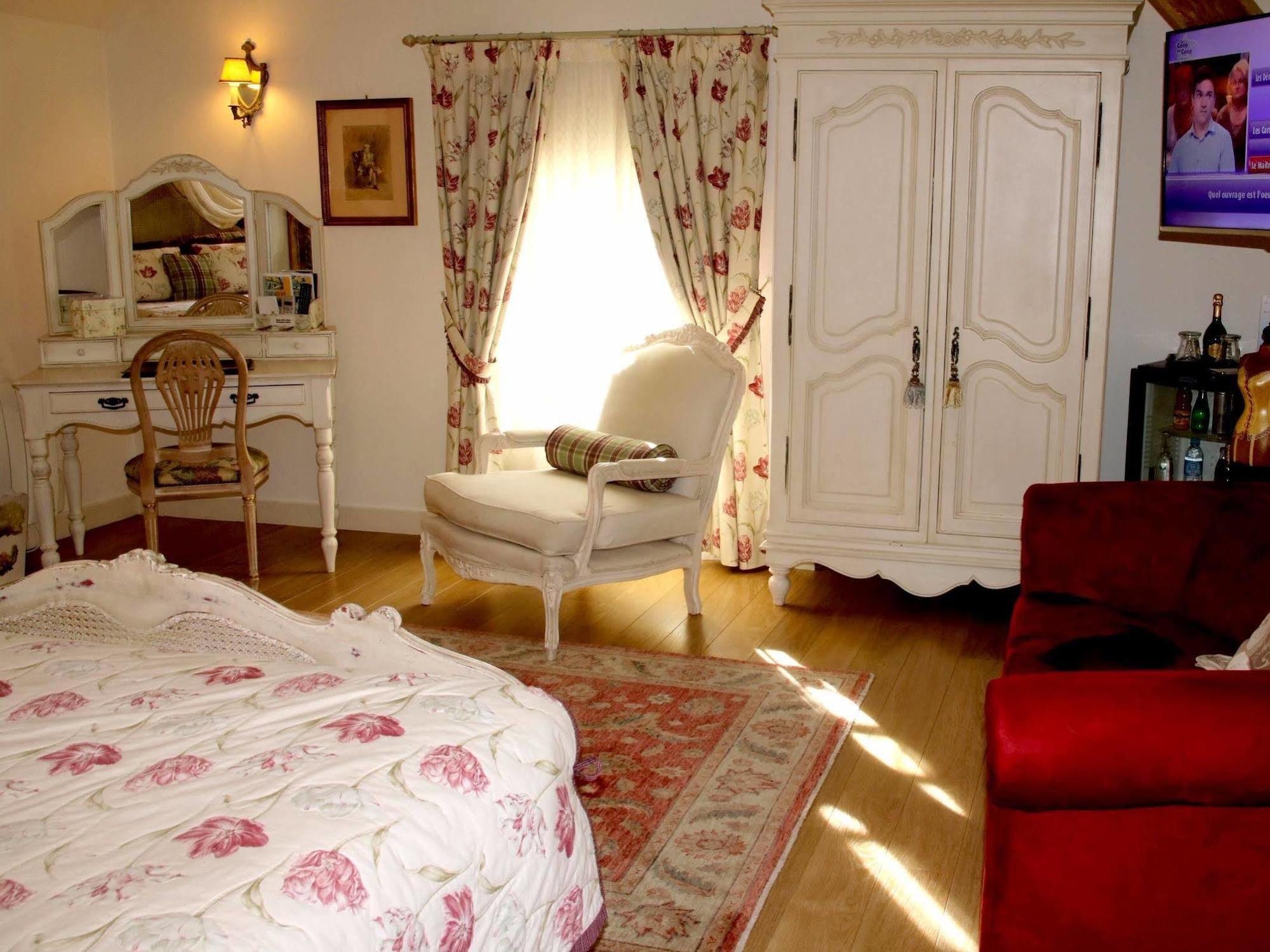 Hostellerie Du Prieure Saint-Prix  Eksteriør billede